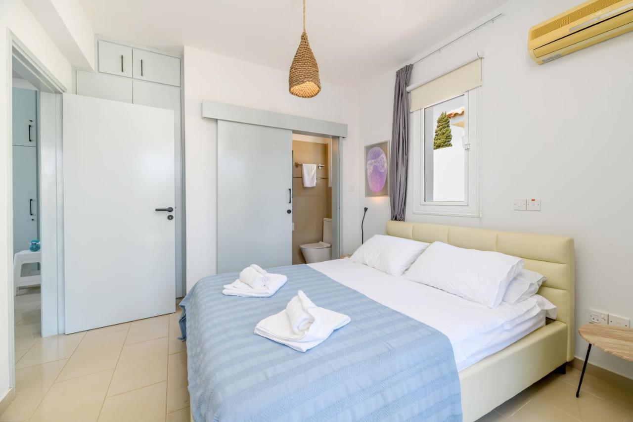 Villa Lela Serena By Ezoria Villas Протарас Екстериор снимка