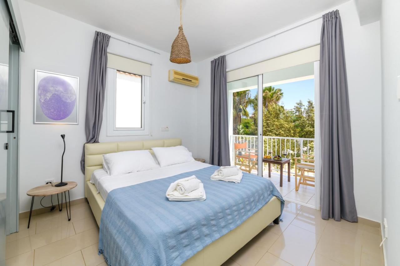 Villa Lela Serena By Ezoria Villas Протарас Екстериор снимка